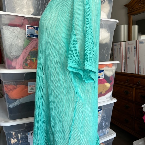 Woven Top - Picture 4 of 6